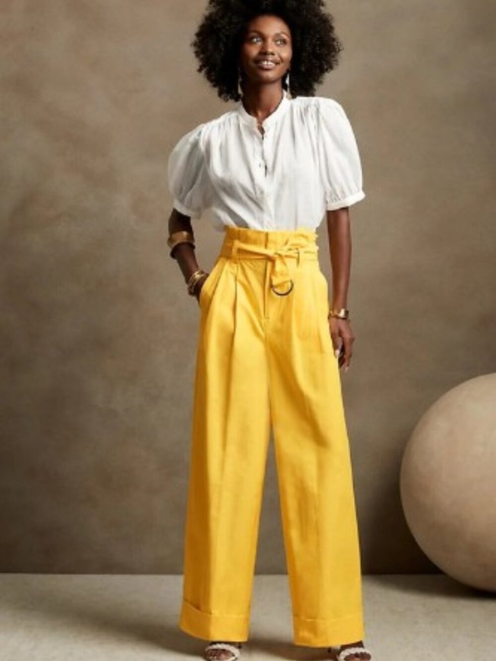 Banana Republic Wide-Leg Paperbag Pant size 4
